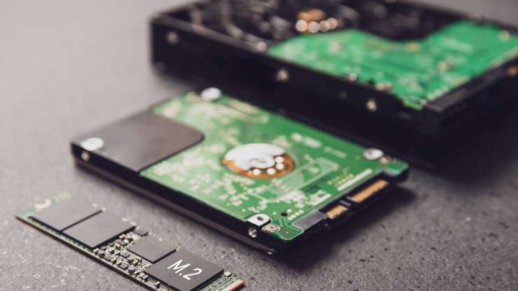 4K native・NVMe/SATAのM.2/U.2規格に対応